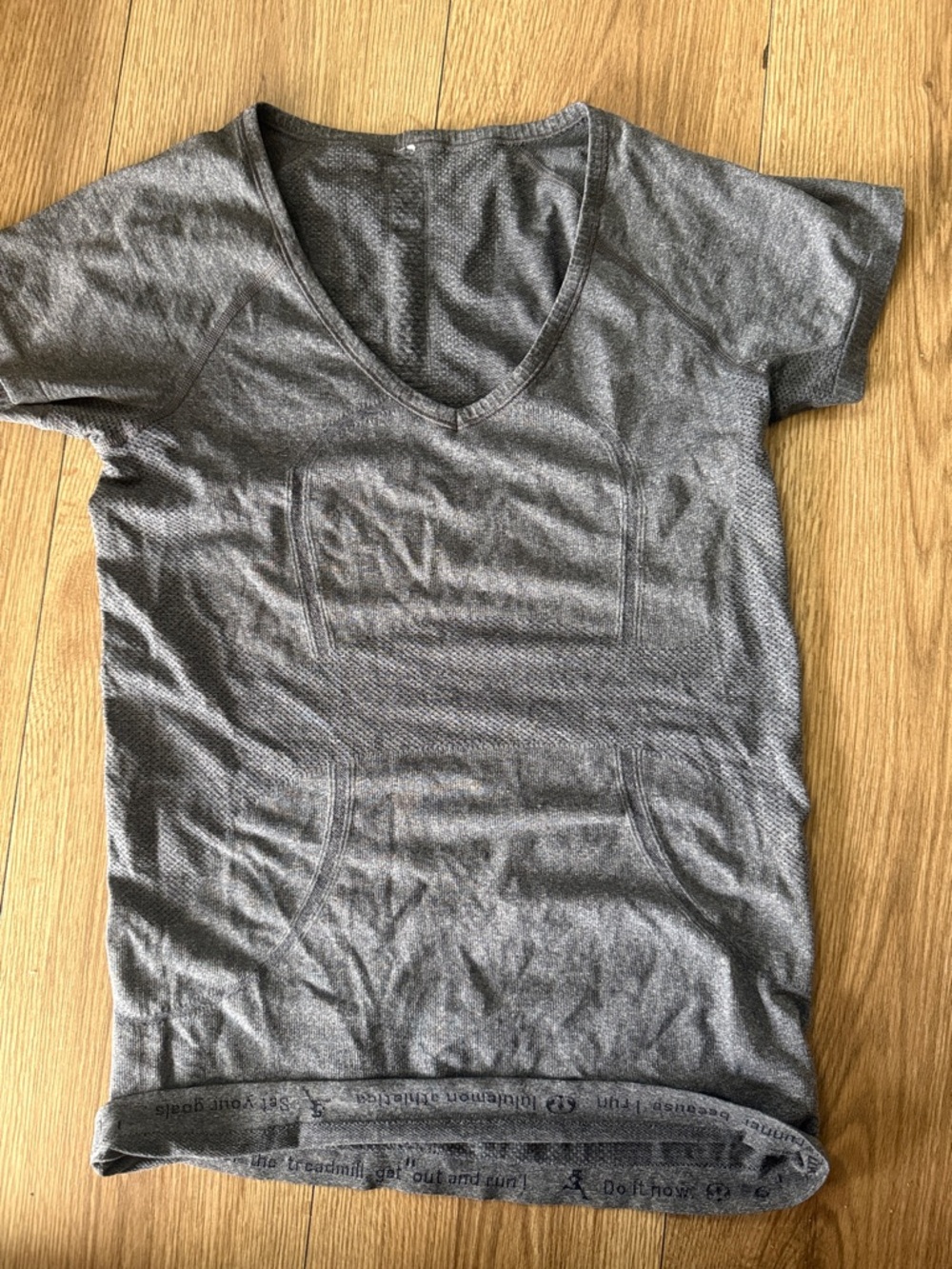 lululemon athletica Heather Gray Short Sleeve Tunic